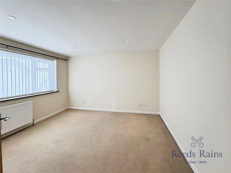 3 bedroom detached house to rent - Photo 4