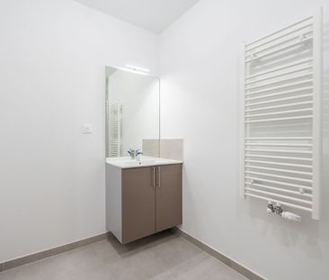 Location Appartement 3 pièces 65m² - Photo 3