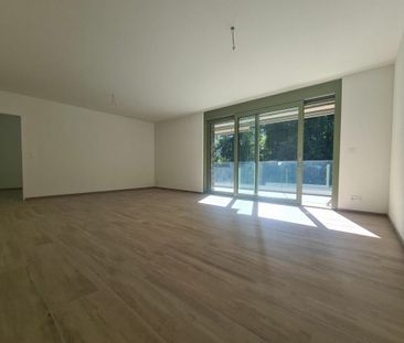 Erstvermietung! 3.5-Zimmer-Wohnung mit Terrasse direkt am Wasser in... - Foto 1