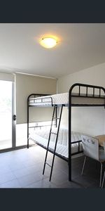 Modern Studio with Balcony & Air-Con in Vibrant Redfern - Photo 3