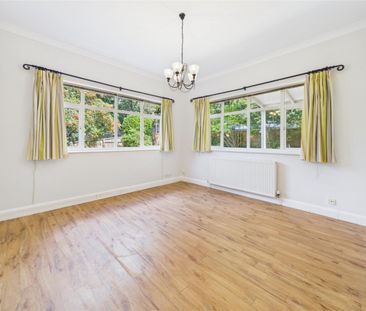 4 bedroom Detached house to rent - Photo 1