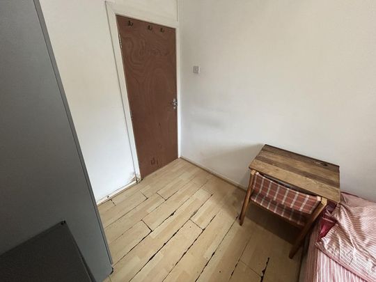 2 bedroom flat share to rent - Photo 1