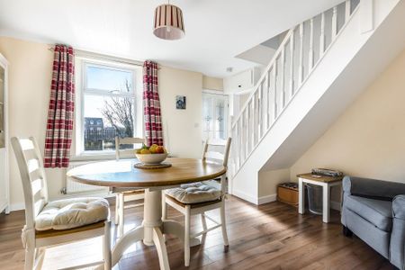 2 bedroom detached house to rent - Photo 3