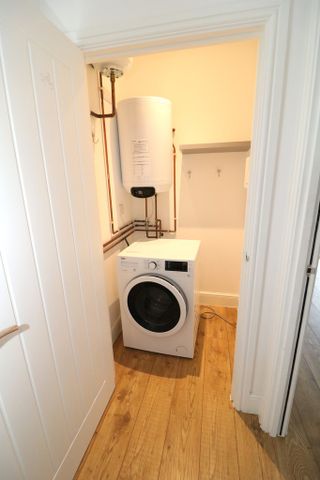 St. Martins Walk, Dorking, RH4 - Photo 5