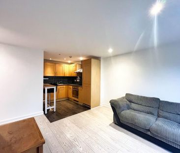 2 bedroom ground floor flat to rent - Photo 1