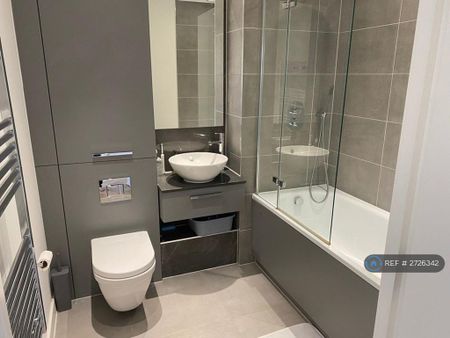 1 bedroom flat to rent - Photo 5