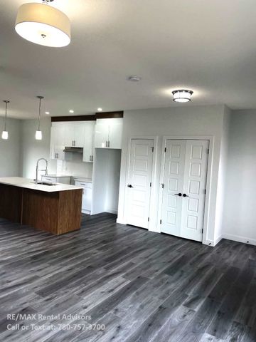 GREAT 3 BED, 2 5 BATH TOWNHOUSE WITH DBL GARAGE IN BEAUMONT - Photo 4