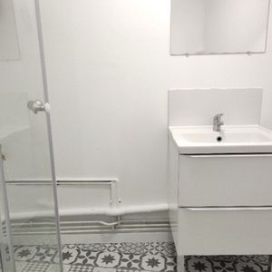 Location Appartement 1 pièce 27m² BARENTIN 76360 - Photo 2