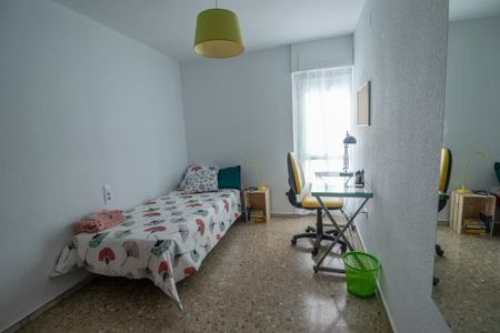 Avenida del Cid, Valencia, Valencian Community 46018 - Photo 3
