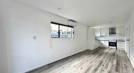East Tamaki, 4 bedrooms - Photo 5