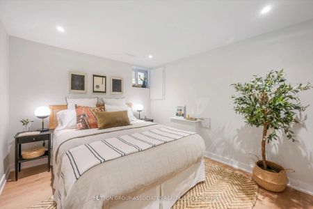 794 Shaw Street #Lower - Photo 2