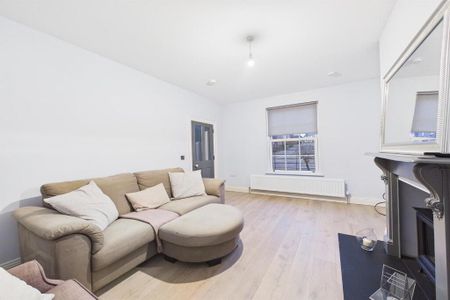 15 Breton Court, Lisburn, BT28 3ZG - Photo 4