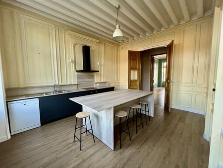 Location Maison 10 pièces 442m² JARNAC 16200 - Photo 5