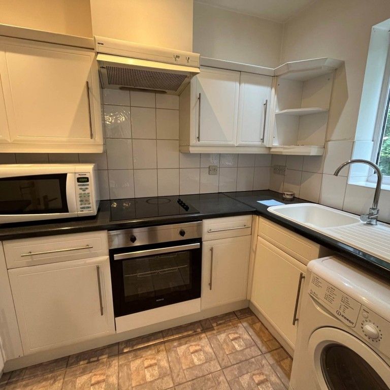 2 bed Flat for rent - Photo 1