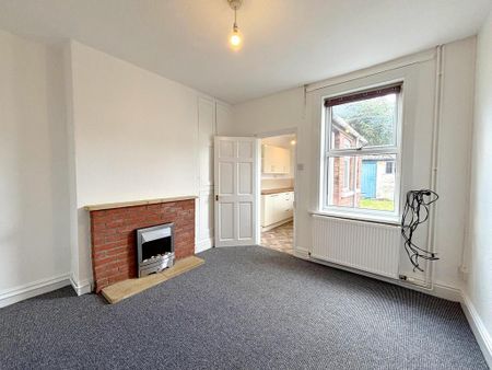 2 bedroom terraced house to rent - Photo 2