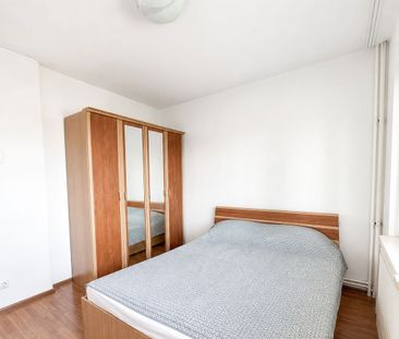 Apartament 3 camere, Politehnica, centrală proprie - Photo 2