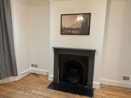 4 bedroom terraced house to rent - Photo 5