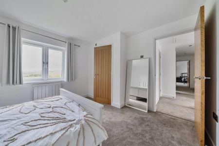 5 bedroom detached house to rent - Photo 4