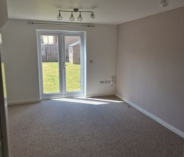 2 Bed Semi-Detached House, Chalfont Drive, NG8 - Photo 1