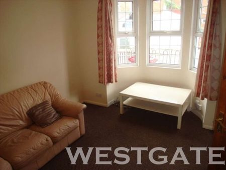 4 Bed - Blenheim Road, Reading - Photo 2