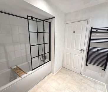 2 bedroom semi-detached house to rent - Photo 6