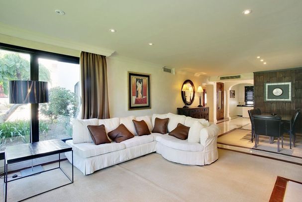 2 bedroom luxury Flat for rent in Puerto Banus, Spain - Photo 1