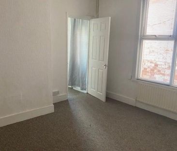 1 bedroom ground floor flat to rent - Photo 5