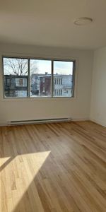 Longueuil Grand 4 1/2 , rénové - Photo 3