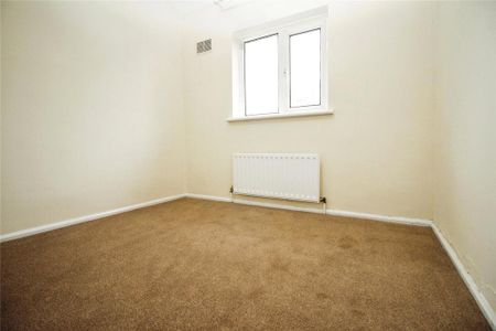 4 bedroom terraced house to rent - Photo 4