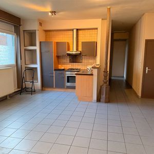 Appartement te huur in Leuze voor € 590 met 1 slaapkamer - Foto 2