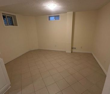 For Lease - 3453 Nutcracker Drive Unit# Bsmt, Mississauga, Ontario - Photo 4