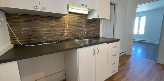 3 CH - 1 SDB - L'Ancienne-Lorette - $1,350 /mo - Photo 2