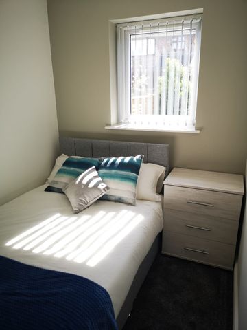 Double En-Suite Rooms – All Bills Included! 2 Weeks FREE - Photo 2