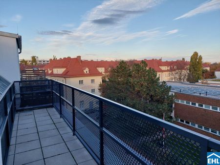 2-Zimmer Dachgeschoßwohnung mit großem Balkon! Nahe der Donauinsel - Photo 3