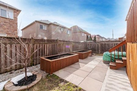 For Lease - 59 Lormel Gate, Brampton, Ontario - Photo 5