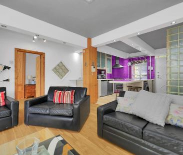 3 bedroom flat to rent - Photo 2