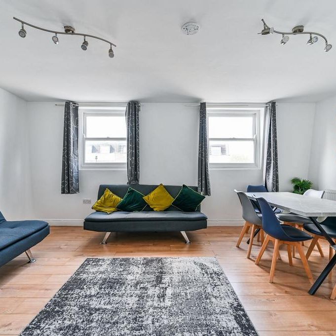2 bedroom flat to rent - Photo 1