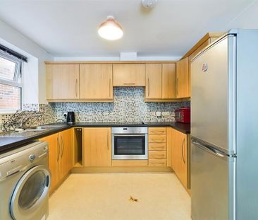 2 bedroom apartment to rent - Photo 2