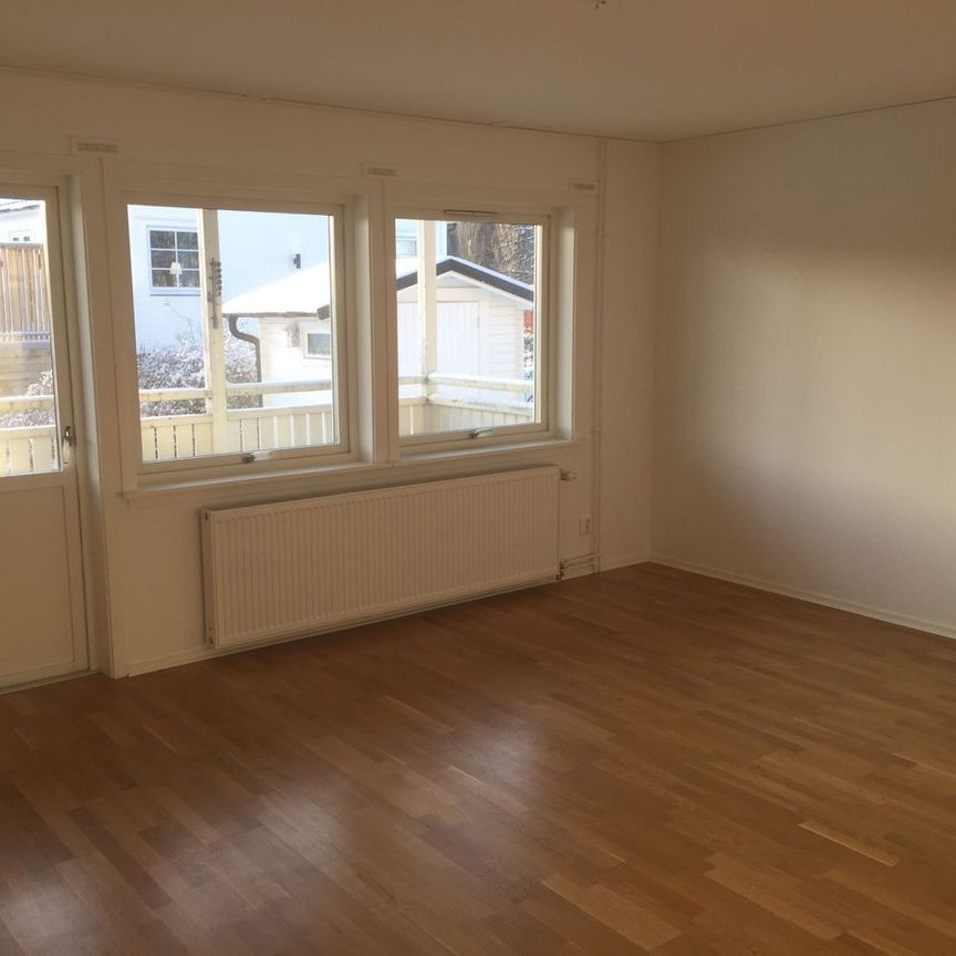 Brogatan, Sala - Photo 1