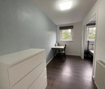 3 Bed Detached House, Keith Court, G11 - Photo 5