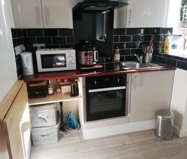 Studio Flat, Parsonage Street, E14 - Photo 5