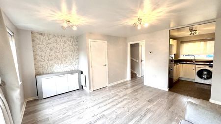 2 bedroom detached house to rent - Photo 3