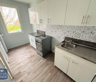 Location Appartement 2 pièces 47m² HEROUVILLE ST CLAIR 14200 - Photo 4