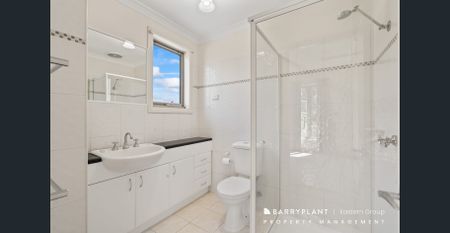 Elegant & Inviting With Front Garden Maintenance Included! - Photo 4