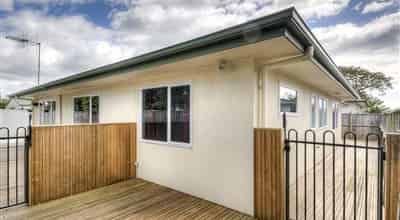 Cozy 3-bedroom Home - Photo 5