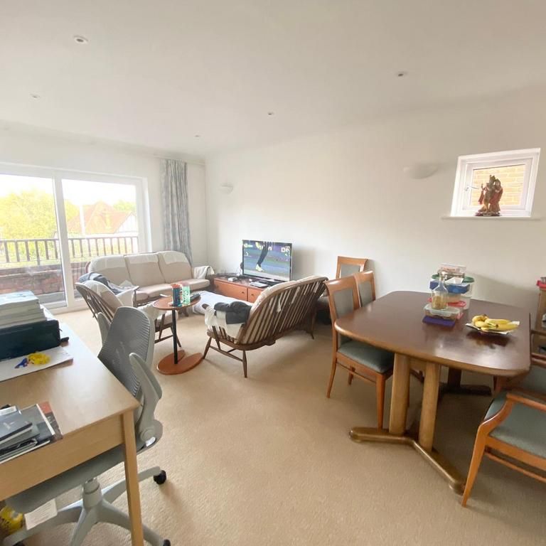 2 bedroom apartment to rent - Photo 1