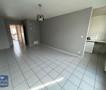 Location Appartement 2 pièces 43m² PETIT COURONNE 76650 - Photo 2