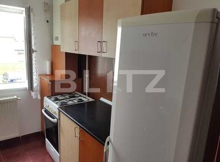 Apartament 1 camera, decomandat, 40 mp, zona strazii Ioan Rus! - Fotografie 4