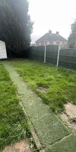 2 bedroom ground floor maisonette to rent - Photo 3