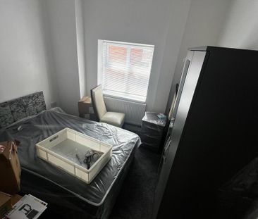 4 bedroom house share to rent - Photo 3
